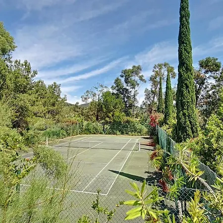 Les Restanques Du Golfe De Saint Tropez, 그리모