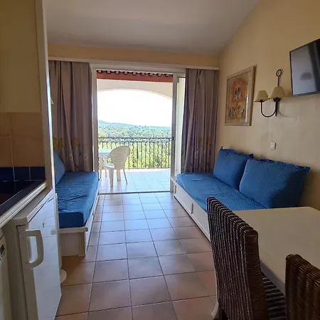 Les Restanques Du Golfe De Saint Tropez, *